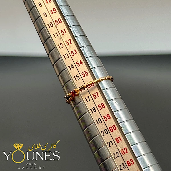 انگشتر مواج قرمز مشکی طلا